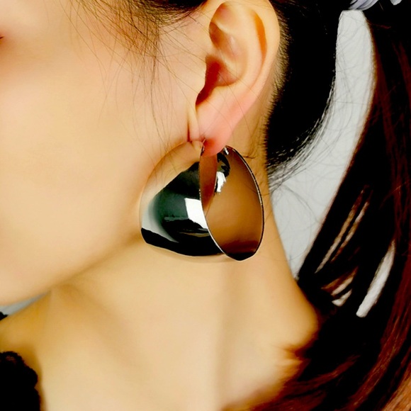 Jewelry - JoAnne Hoop